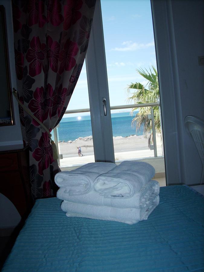 Sea Breeze Hotel Mastihari Exterior foto